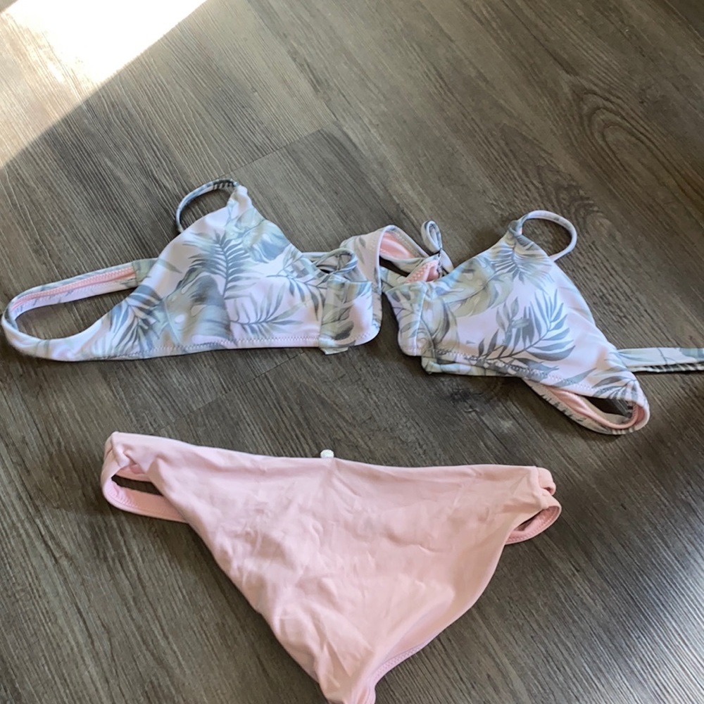 Garage bikini